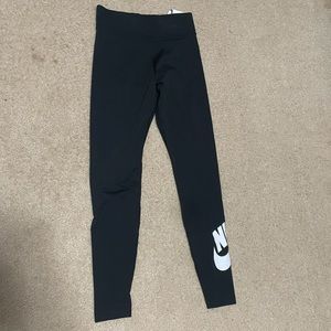 NWT nike leggings